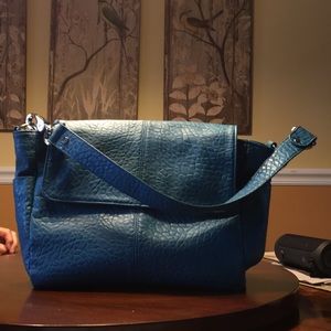 thirty-one teal Fashion week handbag